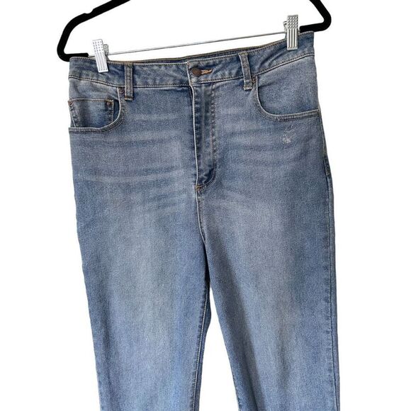 BCBgeneration Light Wash Cropped Cuffed Stretch High-Rise Jeans size 30 - Picture 5 of 12